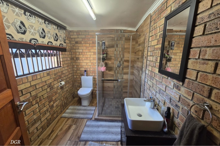 4 Bedroom Property for Sale in Hadison Park Northern Cape